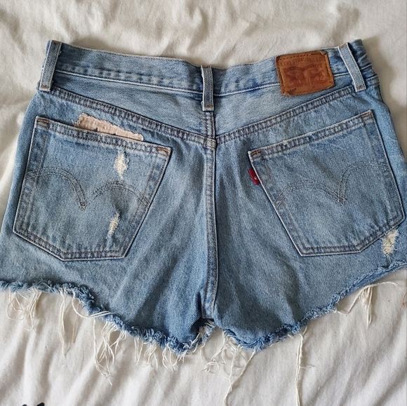 Levi's 501 patchwork cutoff shorts - Picture 4 of 5